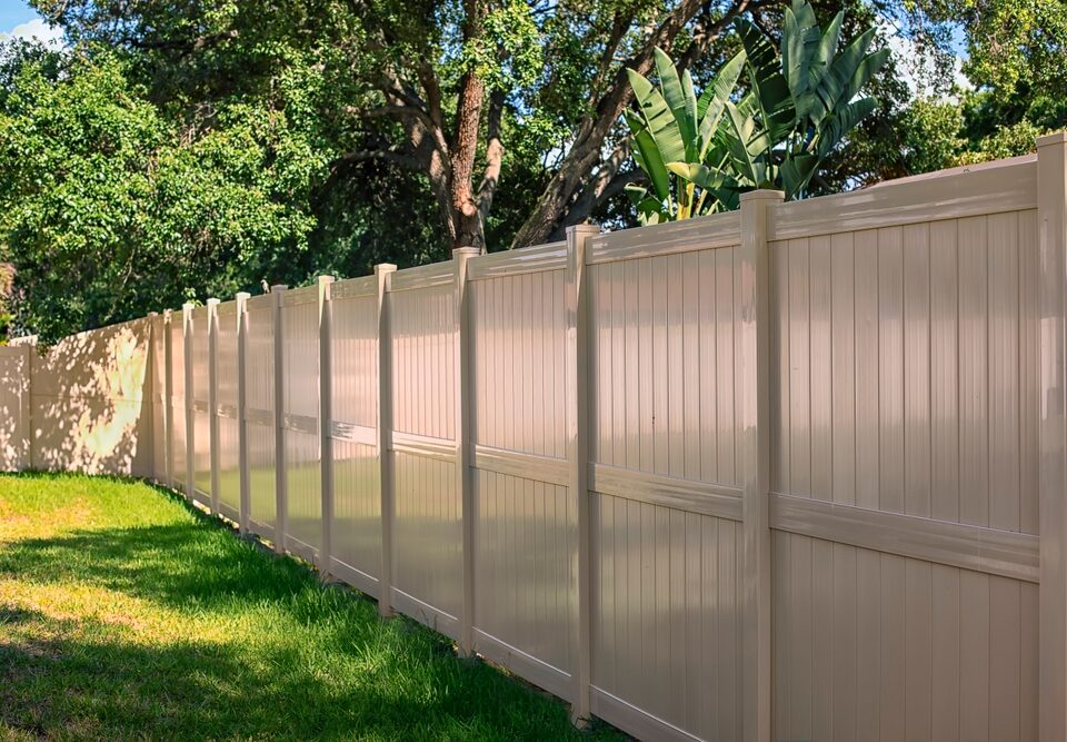 vinyl fence longevity